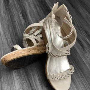 Justice wedges size 8